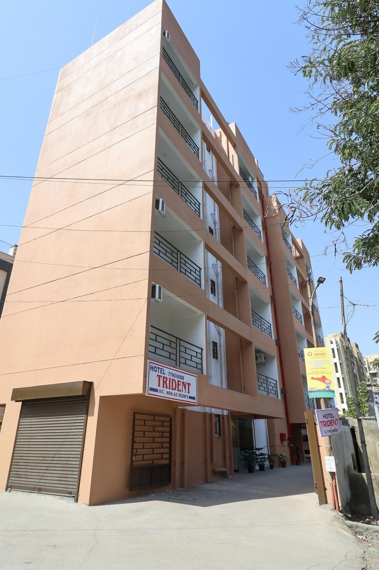 Hotel Tridents Hinjawadi Exterior foto
